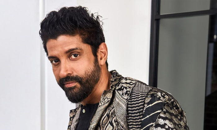 from-don-to-the-beatles-farhan-s-big-leap-connect-fm-radio-station